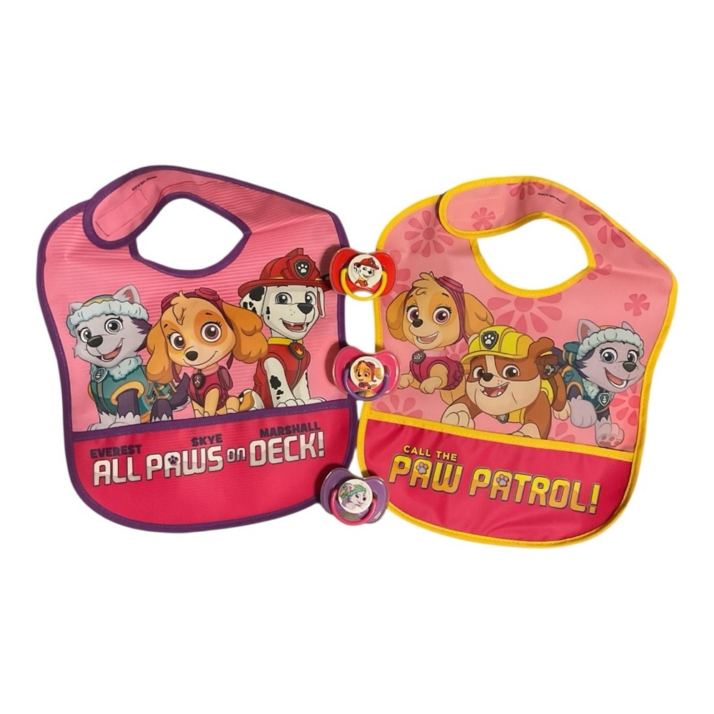 NIB Paw Patrol 5 Piece Baby Bib And Pacifier Gift Set